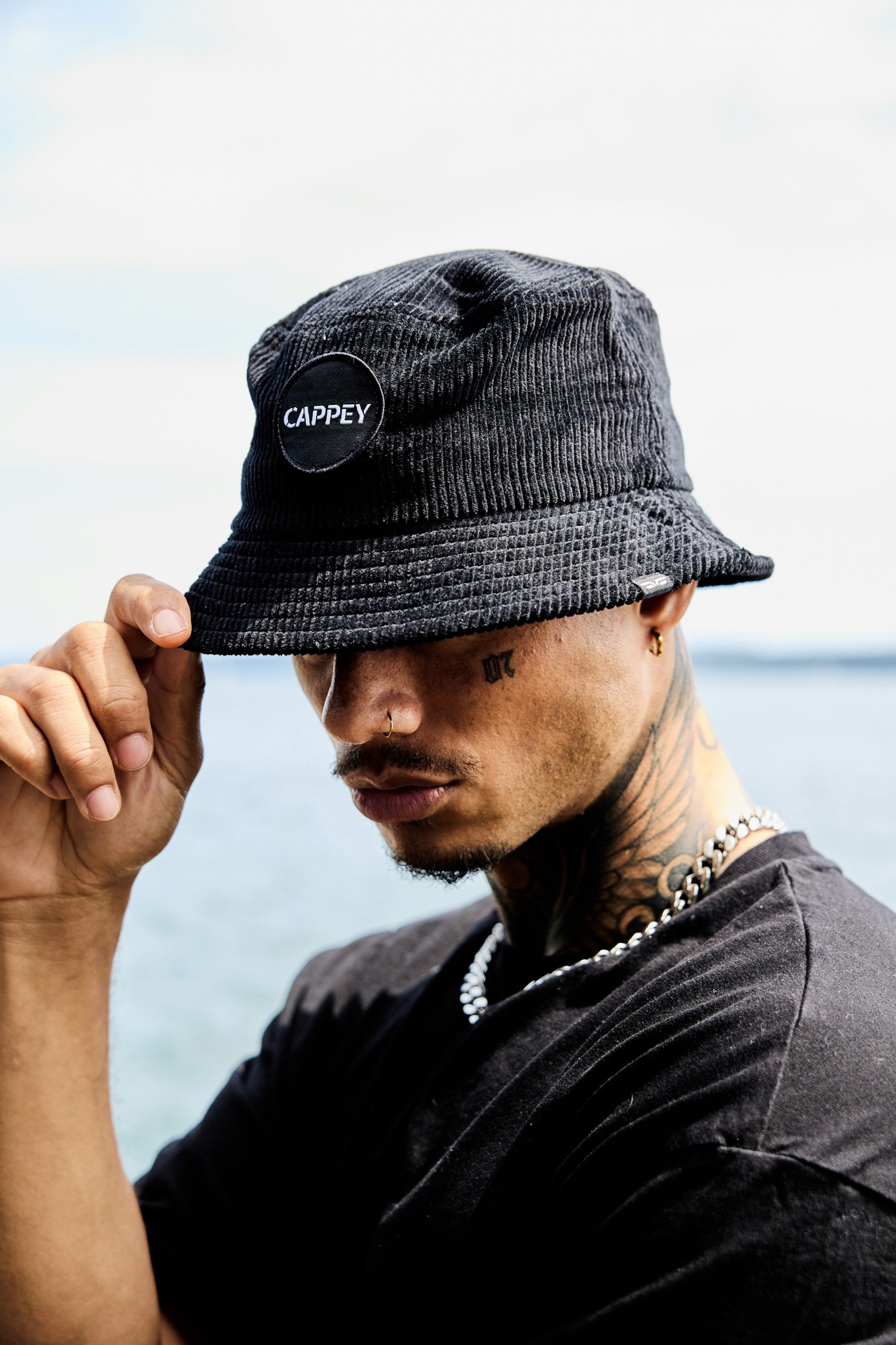 Cappey Corduroy Bucket Hat - Midnight Black - Unisex - One Size