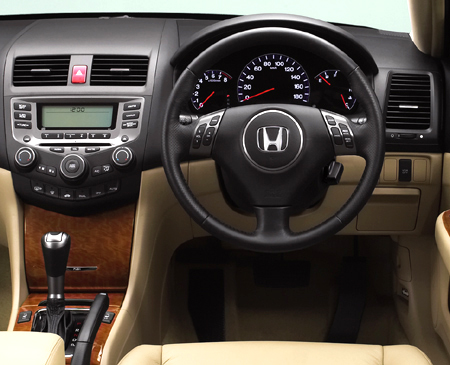 アコード（ホンダ）24TL（2005年11月）｜カタログから中古車を探す