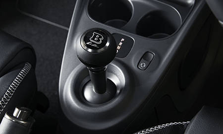 スマートフォーツークーペ（スマート）BRABUS シグネチャー