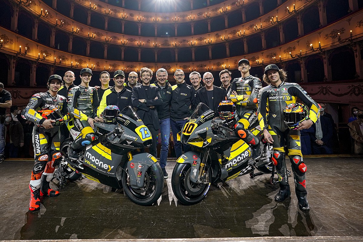 MotoGP】最高峰クラス参入のVR46、2022年マシンカラーリングをお披露目