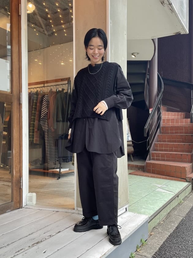 この美しいシルエットは？！＜GRAMICCI＞の太チノパンツ！｜ビームス