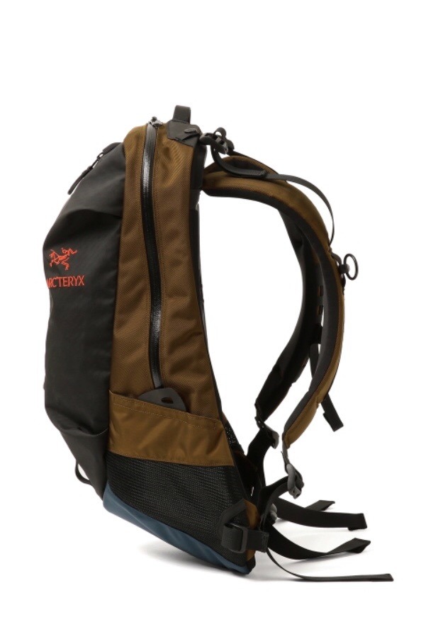 予約受付中】ARC'TERYX × BEAMS / 別注 ARRO 22｜ビームス 千葉｜BEAMS