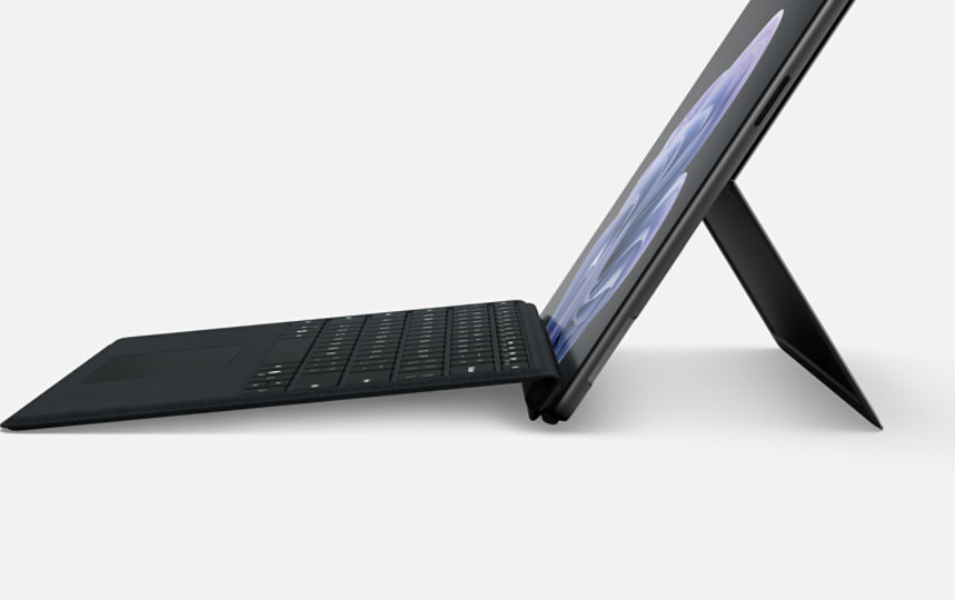 法人向けペンの収納部を内蔵した Surface Pro キーボード- バック