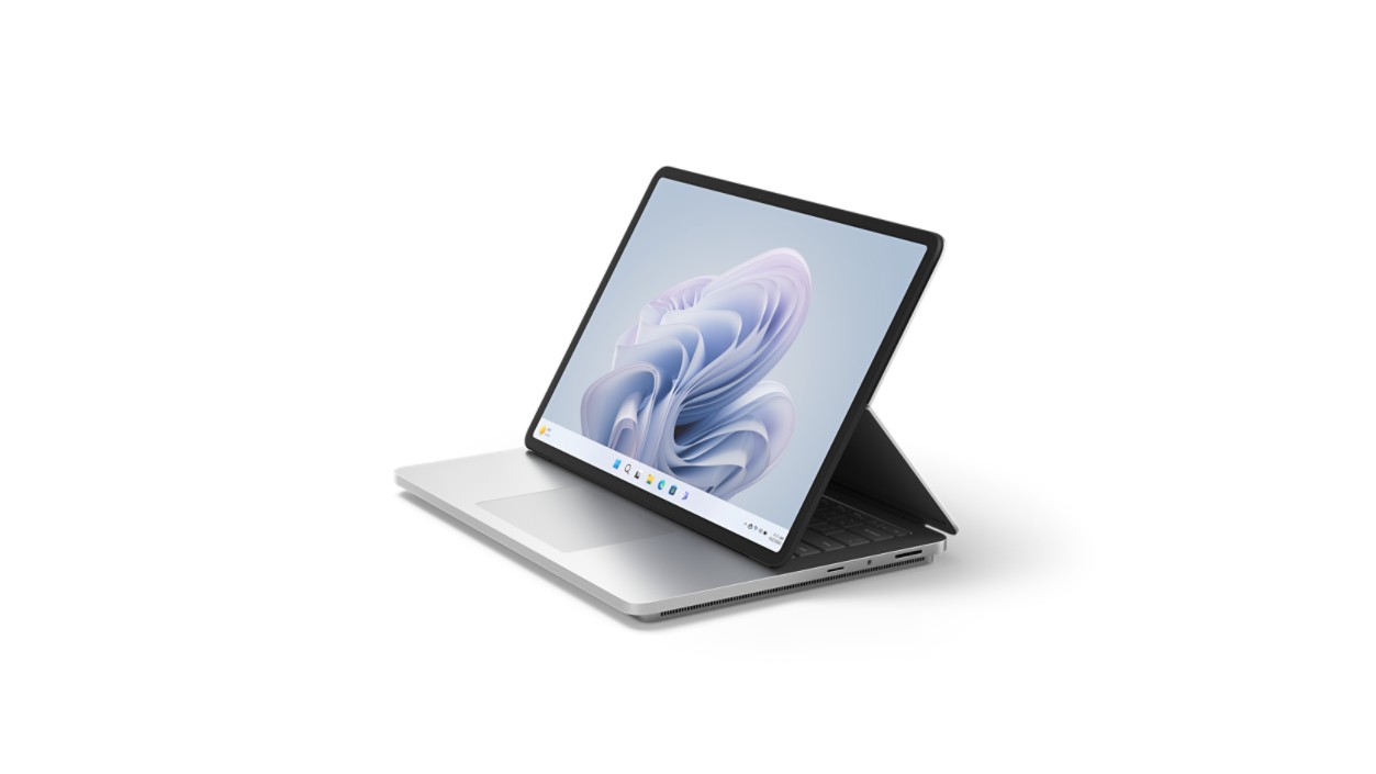 Surface Laptop Studio 2 を購入(スペック、価格、14.4インチ タッチ