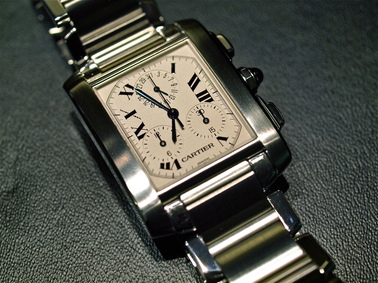 Cartier Tank Francaise Chronograph」2011年6月14日 ｜ エバンス