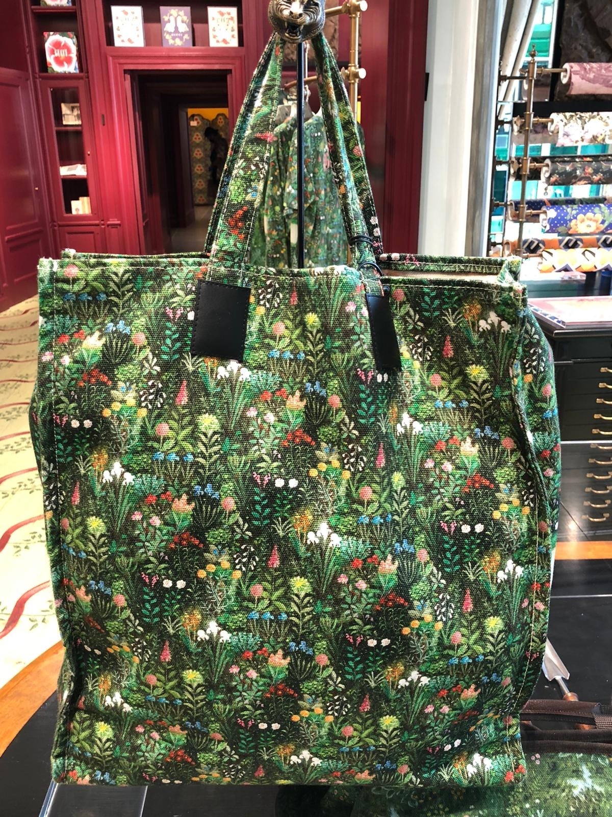 GUCCI グッチ ガーデン コラボ トートバックcanvas Menagerie (GUCCI