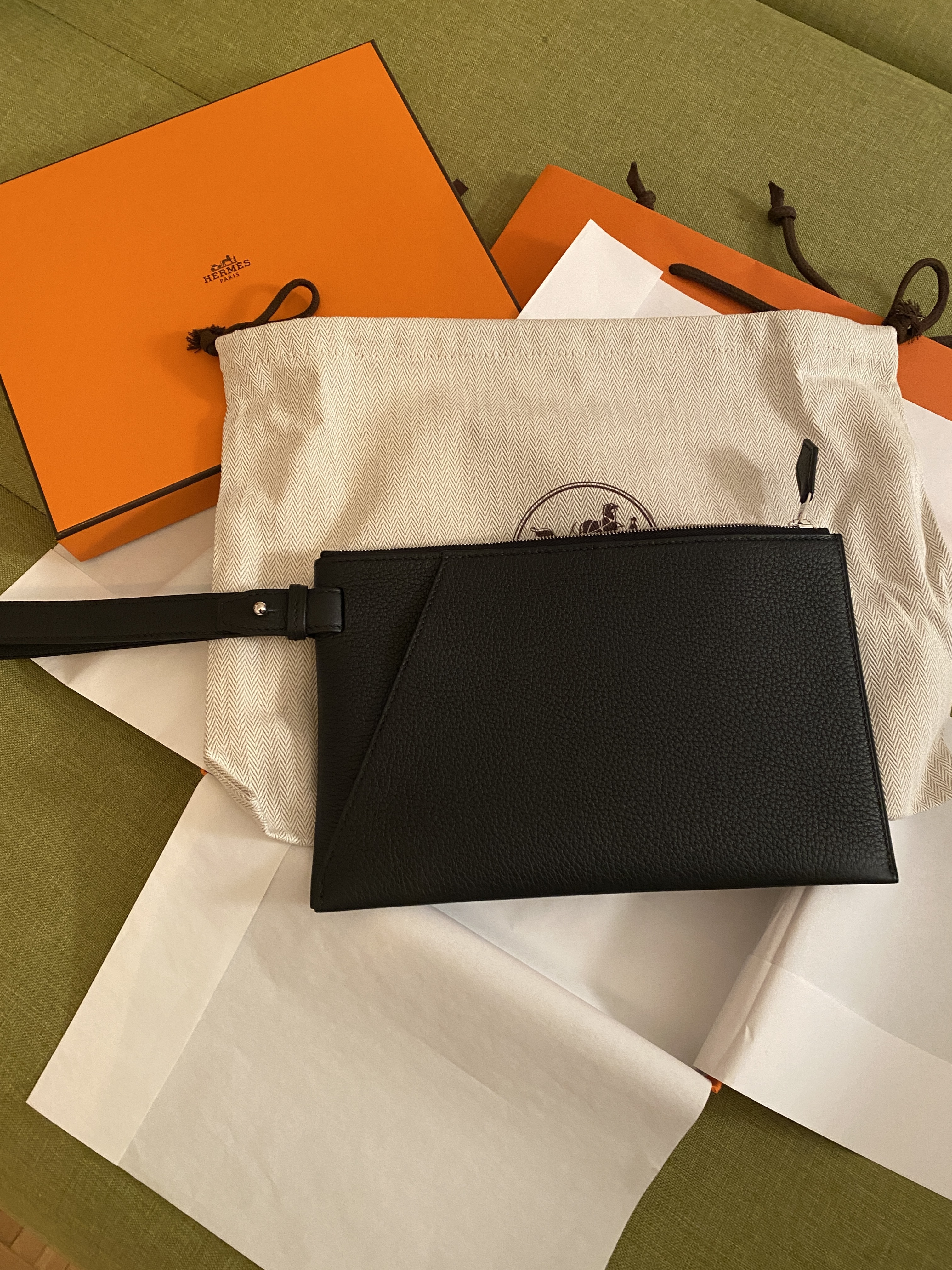 HERMES（エルメス）- Cabavertige 24 pouch クラッチ ブラック (HERMES