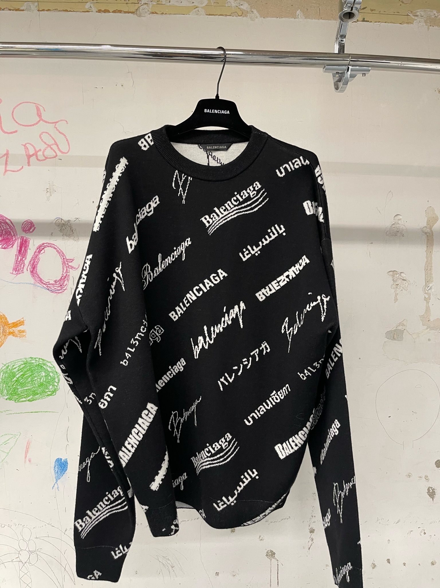 BALENCIAGA】LOGOMANIA ALL OVER 長袖セーター ロゴ (BALENCIAGA