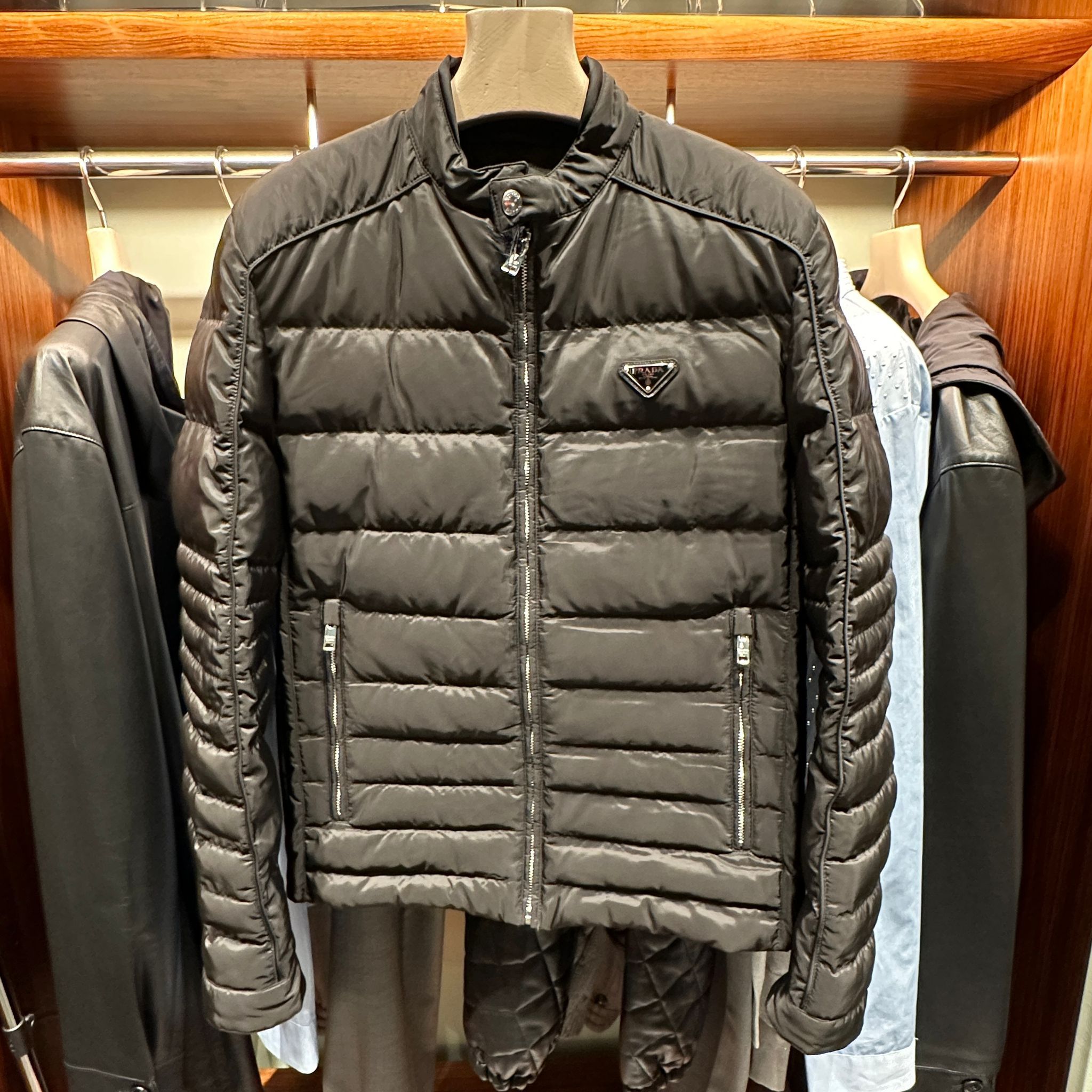VIPセール】PRADA プラダ MEN ダウンジャケット SGH068 (PRADA/ダウン