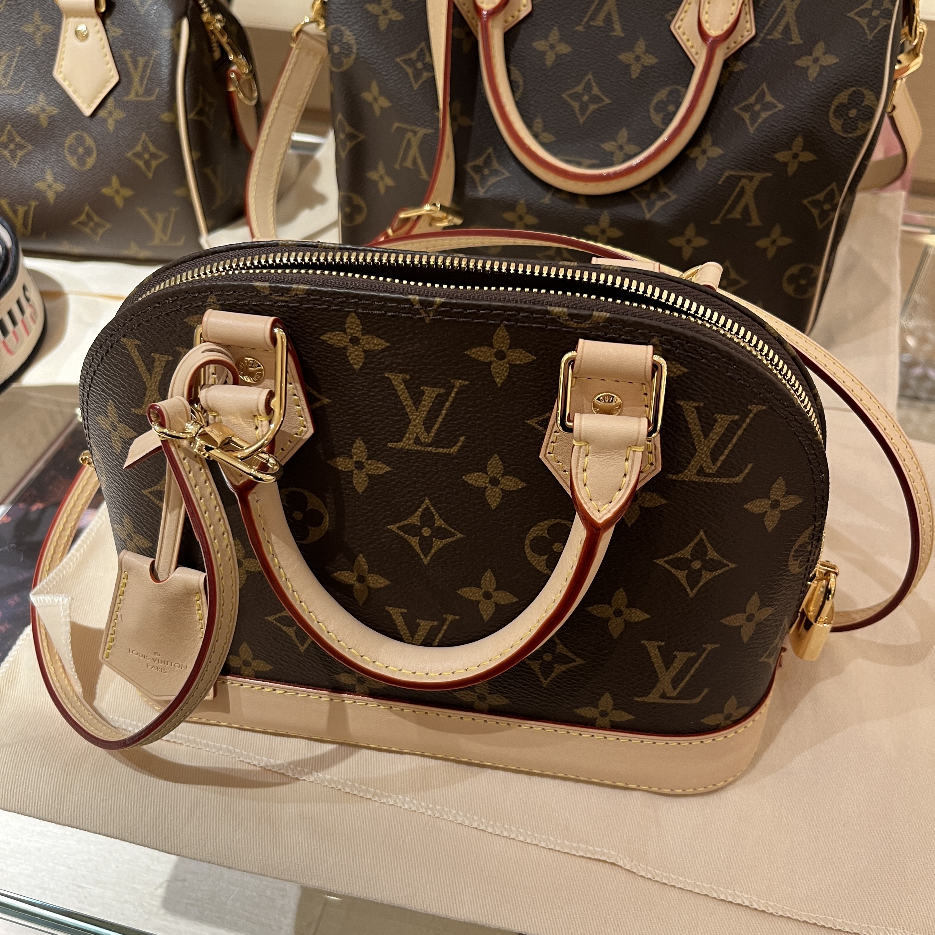 ☆LOUIS VUITTON☆ M46990 アルマ BB (Louis Vuitton/ショルダーバッグ