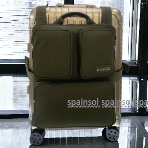 RIMOWA 】 Cabinスーツケース用ハーネスにもなる兼用バック！ (RIMOWA