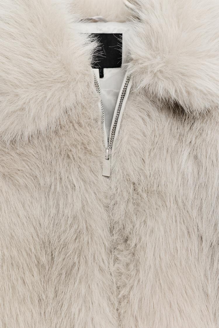 ZARA】ジッパー付きフェイクファーショートコート (ZARA/コート) 4391