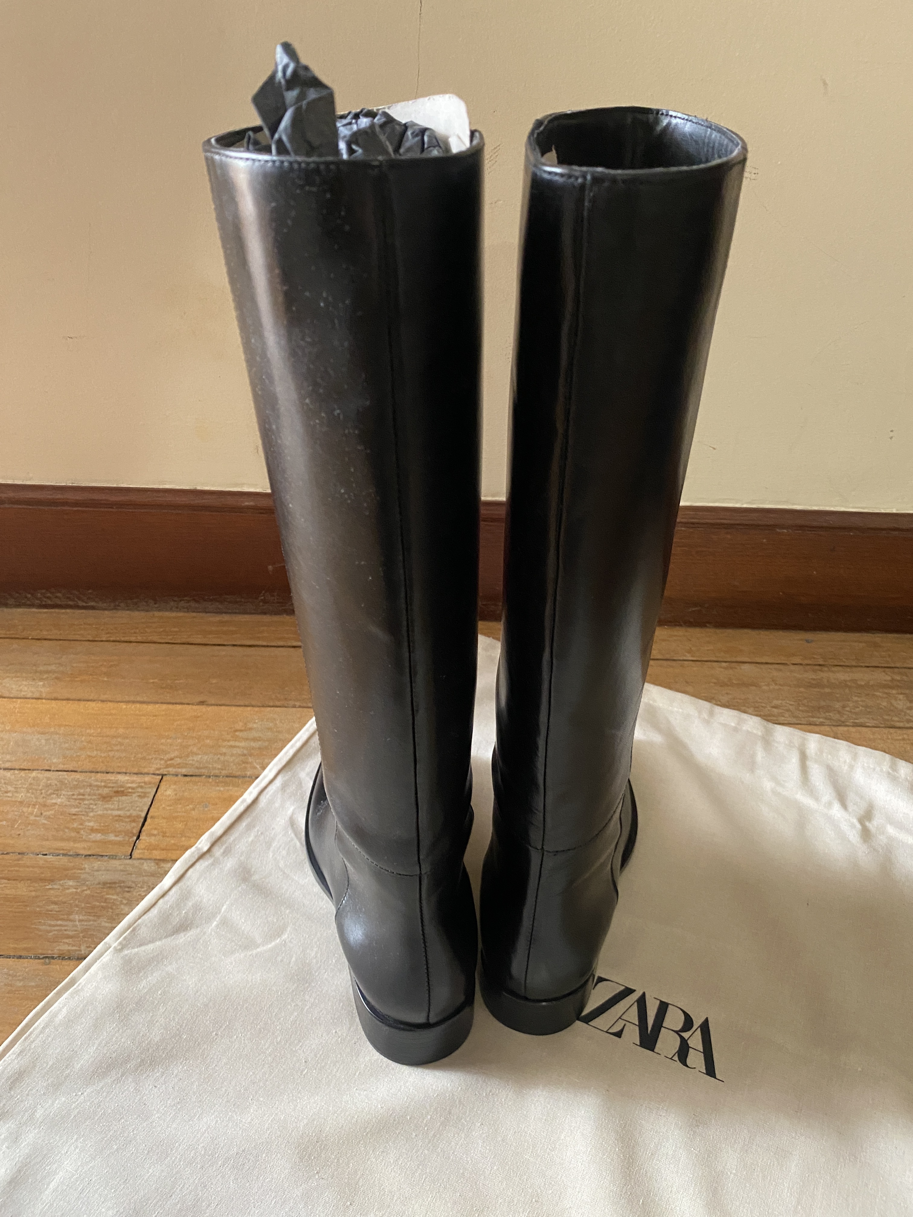 ZARA】フラットリアルレザーブーツ (ZARA/ロングブーツ) 125668435