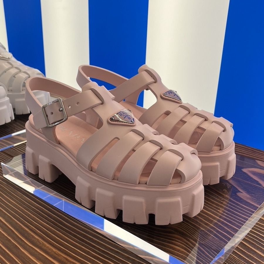 PRADA(プラダ)のレディースサンダル【人気モデルまとめ】【BUYMA】
