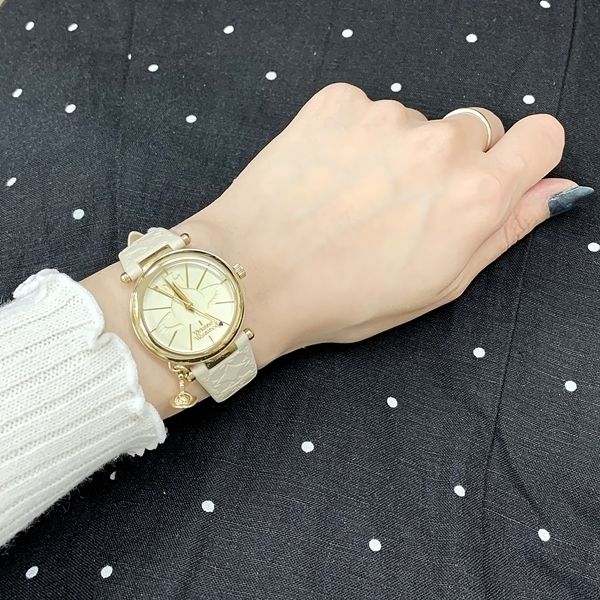 ヴィヴィアン ウエストウッド 時計 レディース 腕時計 VV006WHWH