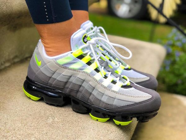 AIR VAPORMAX 95 NEON - ヴェイパーマックス 95 イエローグラデ (Nike