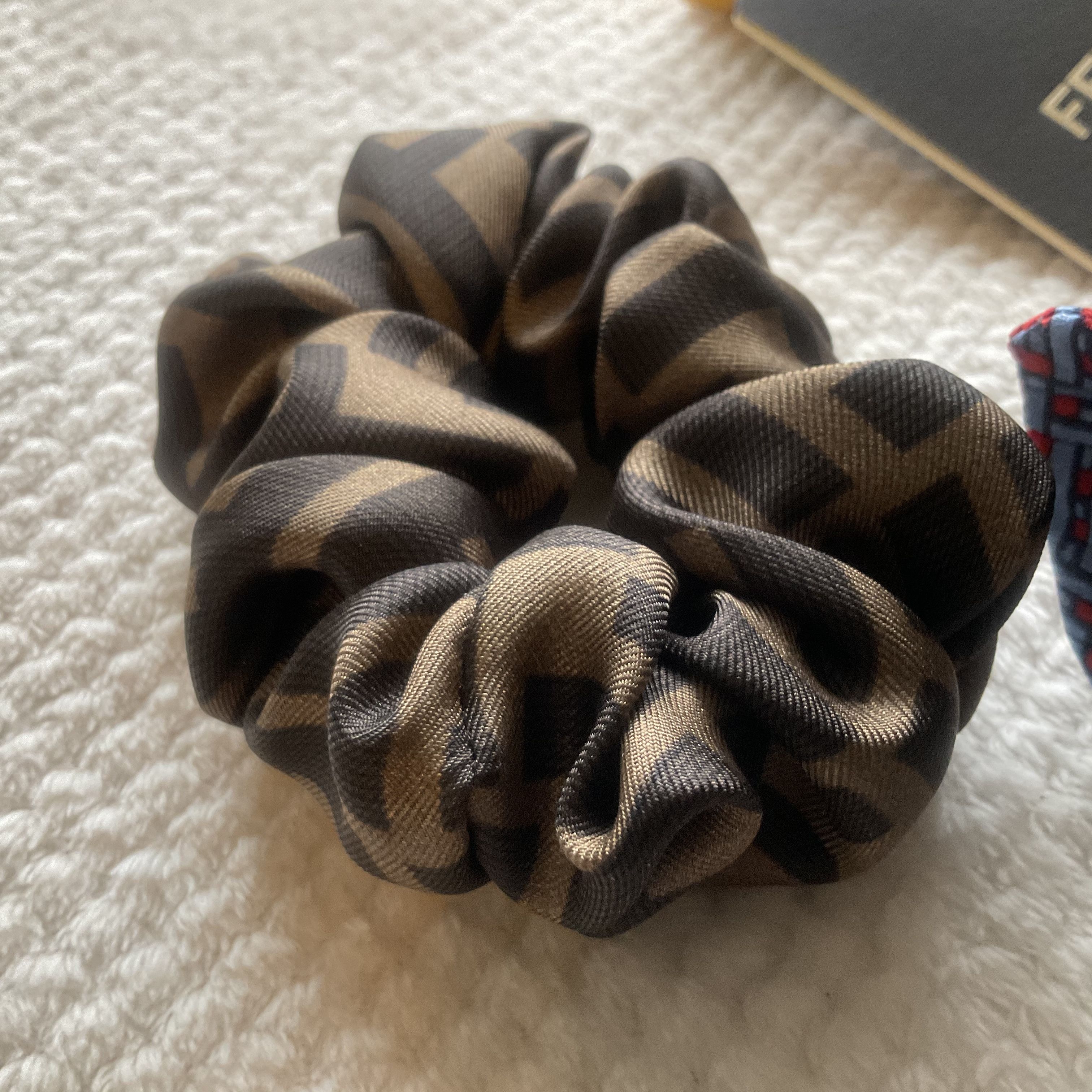 FENDI フェンディ FFモチーフ シュシュセット ヘアゴム ブラウン