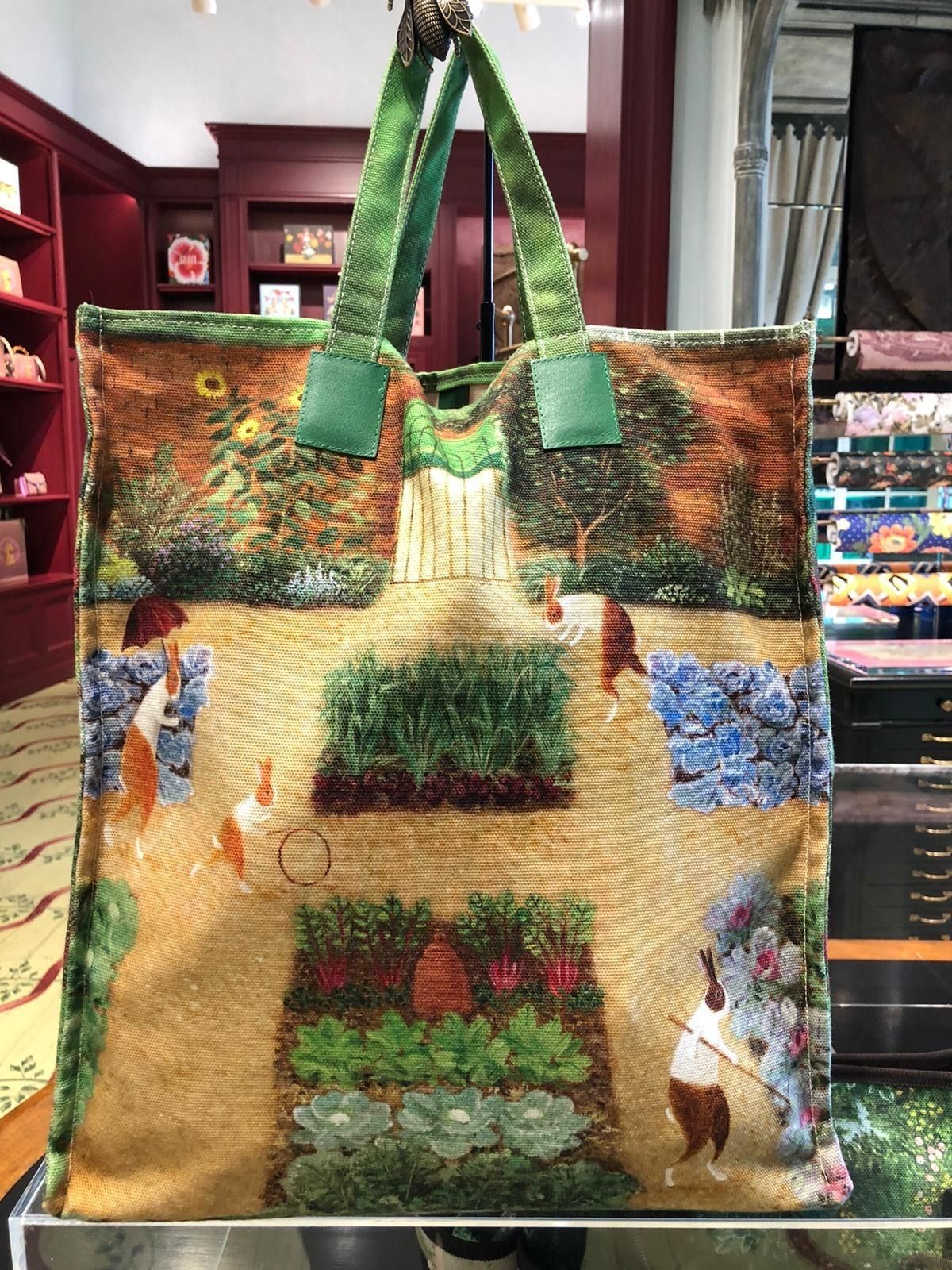 GUCCI グッチ ガーデン コラボ トートバックcanvas Menagerie (GUCCI