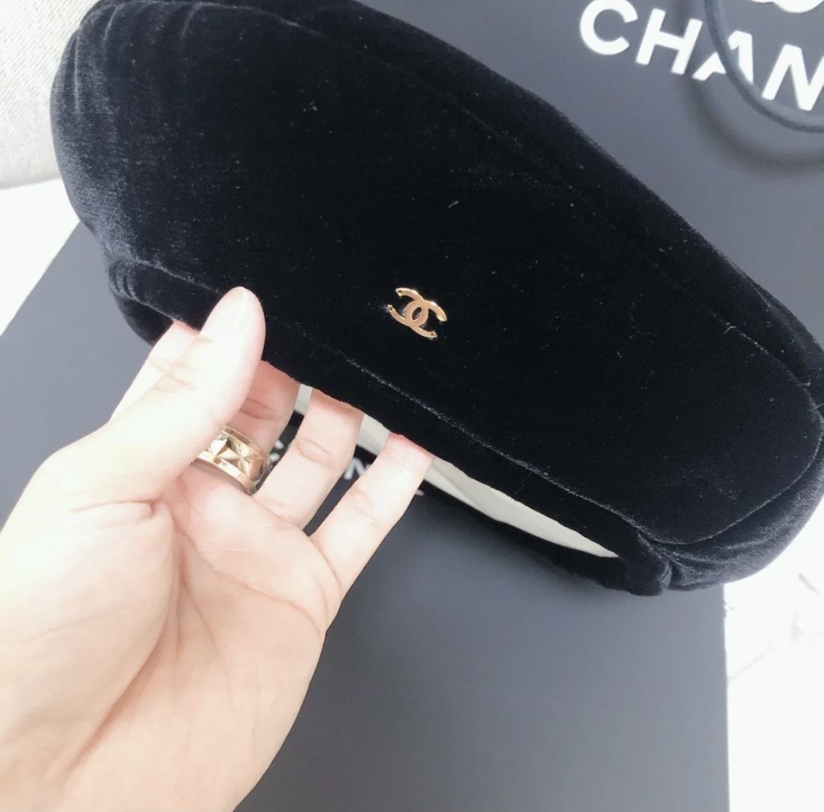 男女問わず人気☆売切御免☆】シャネル ベレー帽 (CHANEL/ベレー帽