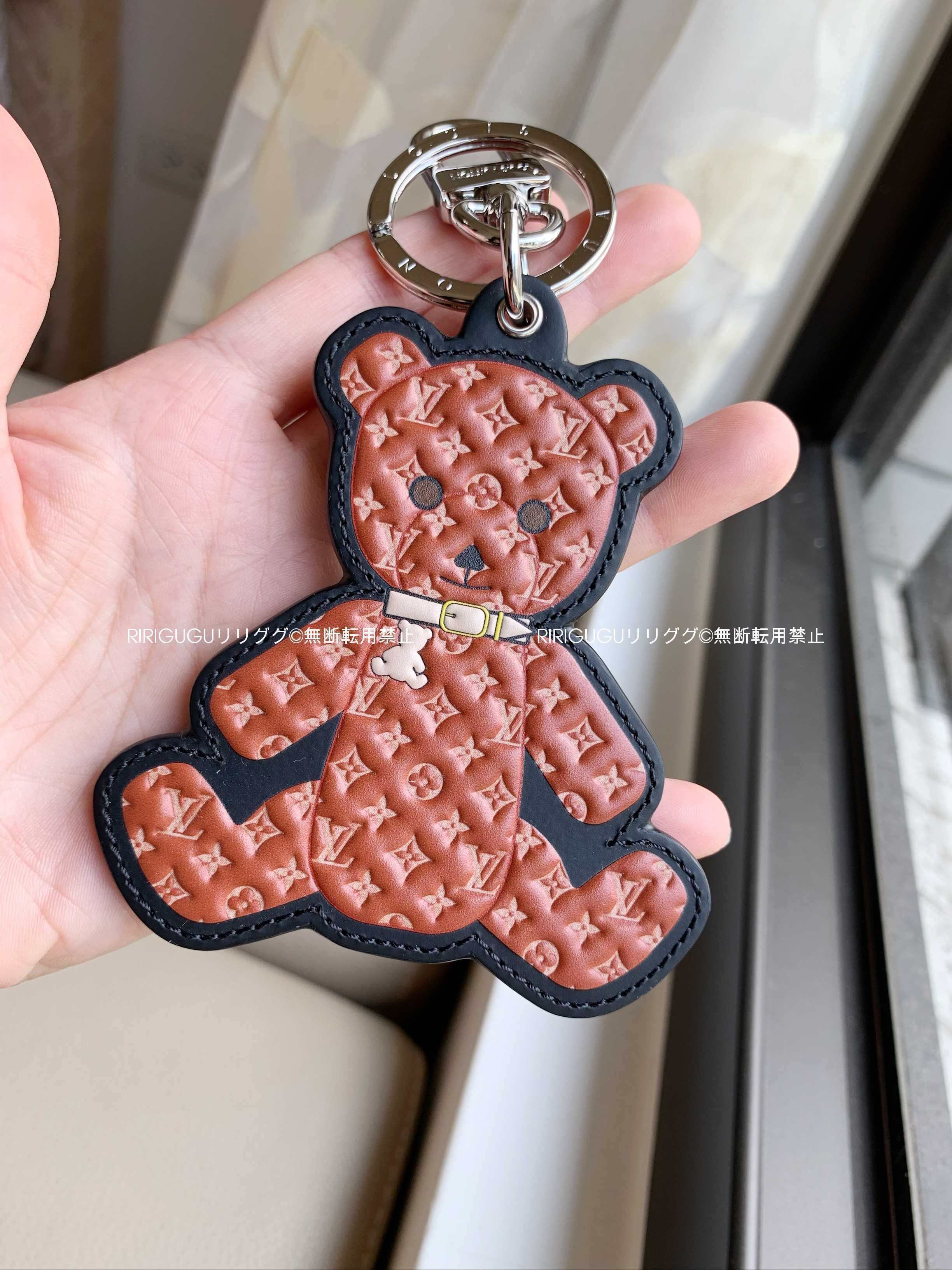 ルイヴィトン)M00342 ポルト クレ・テディベア (Louis Vuitton