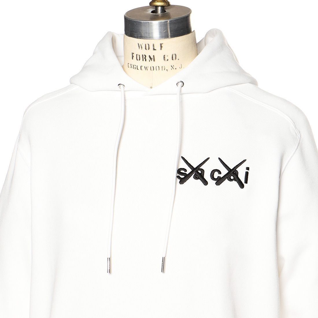 sacai kaws パーカー Flock Print Hoodie Black Sacai サカイ 21AW 21