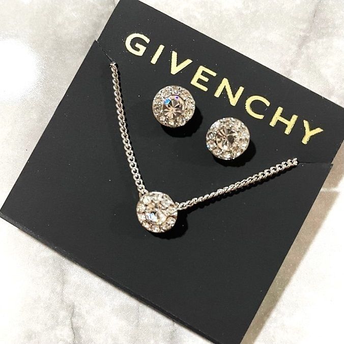 全3色 GIVENCHY ネックレス＆ピアスセット 関税☆送料込 (GIVENCHY