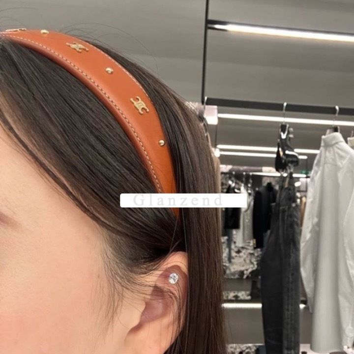 付けるだけで可愛さUP♡【CELINE】トリオンフ ヘッドバンド (CELINE