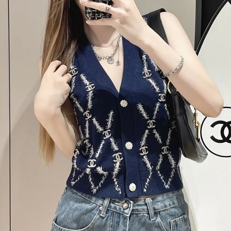 ☆上品なデザイン☆ シャネル ニットベスト (CHANEL/ベスト・ジレ