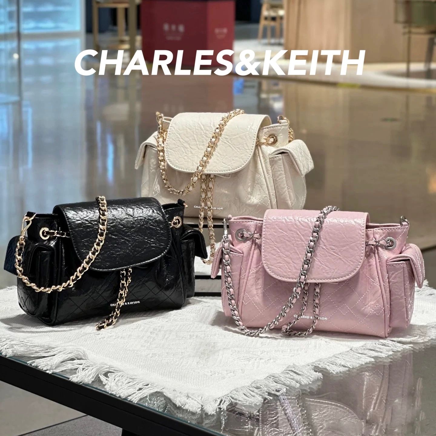 CHARLES&KEITH Duo Quilted Two-Way Front Flap Backpack/送料込
