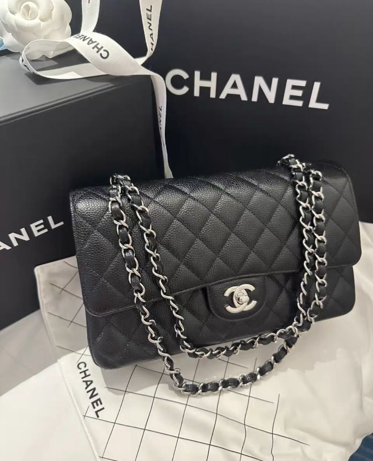 CHANEL クラシック マトラッセ ミディアム ハンドバッグ (CHANEL