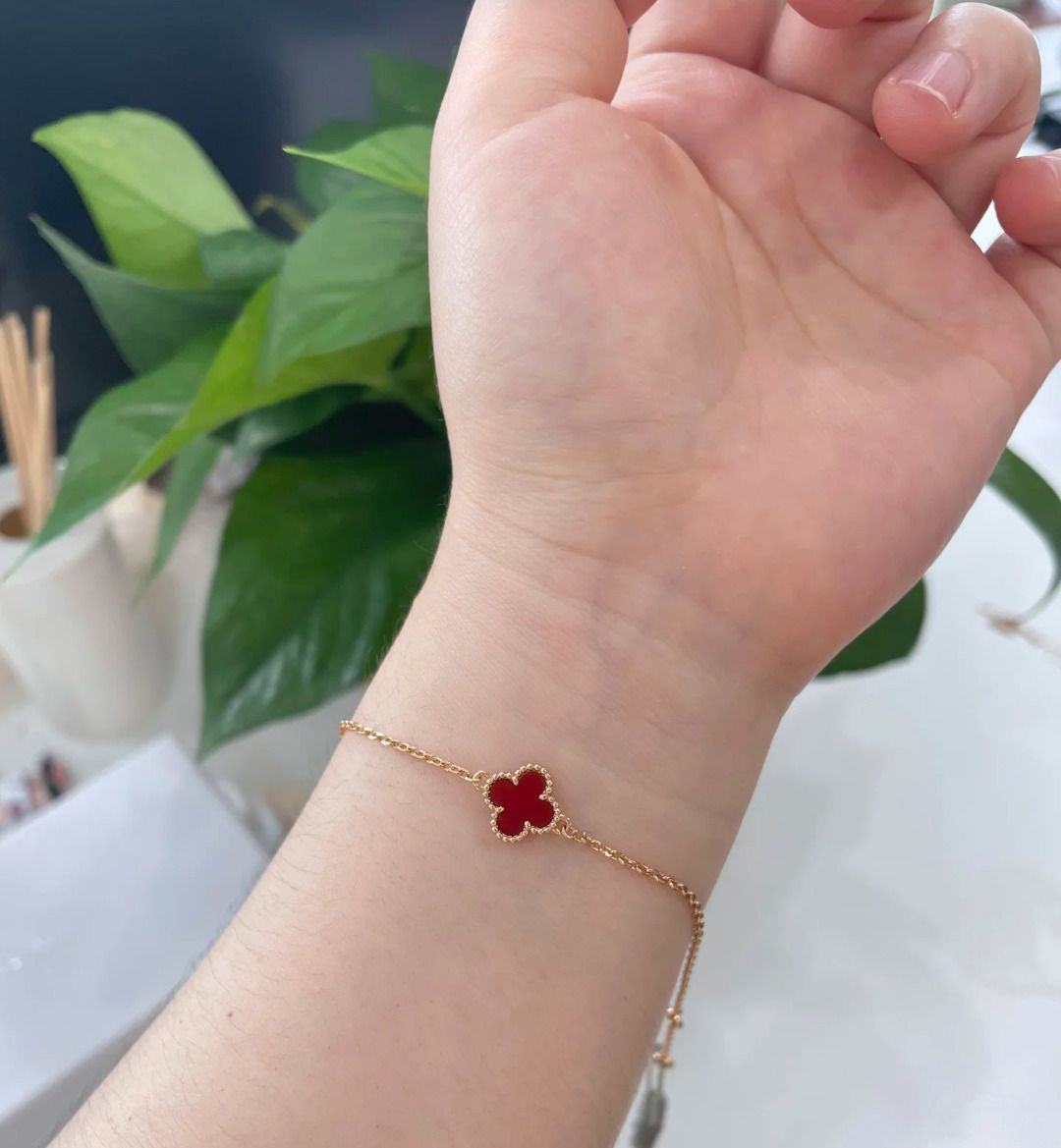 Van Cleef & Arpels スウィート アルハンブラ ブレスレット 赤 (Van