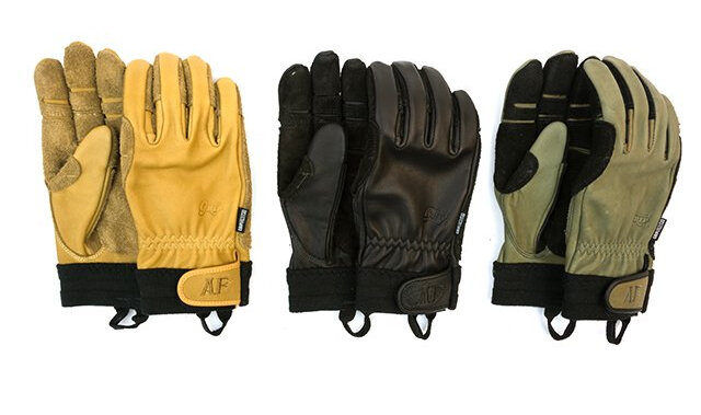 航空自衛隊採用モデル！GRIP SWANYの牛革グローブで、キャンプやバイク