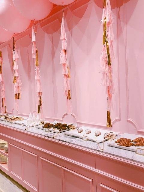 ピンクのプールに溺れたい♡あのスタイルナンダのPINK POOL CAFEに潜入