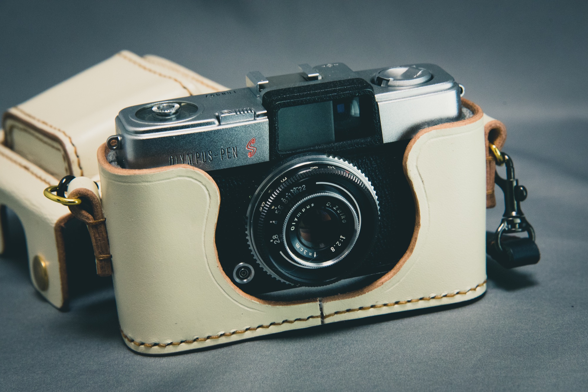 OLYMPUS PEN S ケース | いまをあつめる、ひかりたち。
