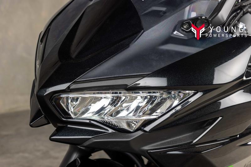 2025 Kawasaki NINJA® ZX™-4R ABS | Young Powersports Pleasant View