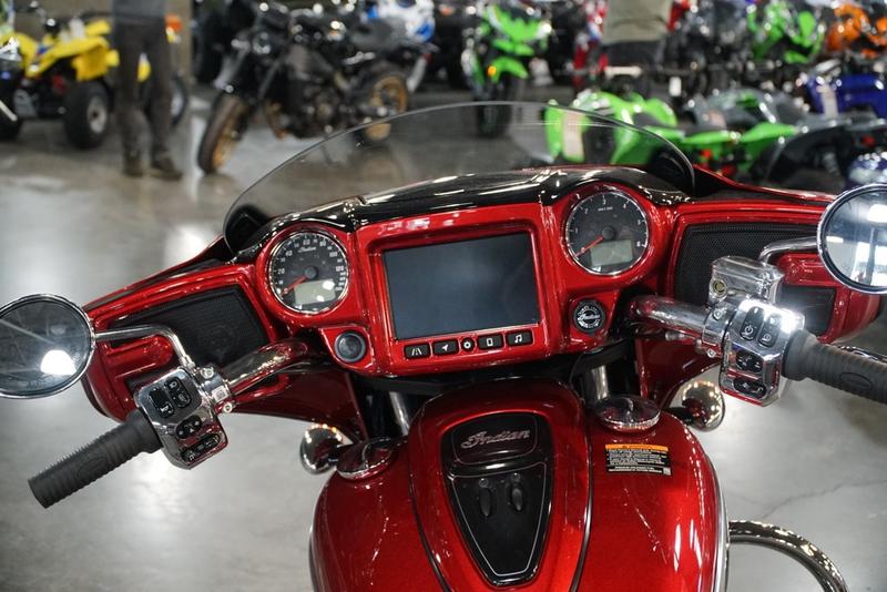 2025 Indian Motorcycle® Chieftain® Limited w/PowerBand Audio