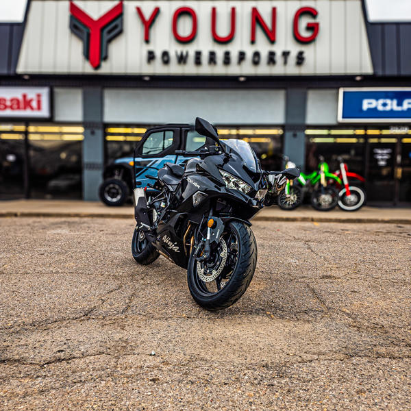 2025 Kawasaki NINJA® ZX™-4R ABS | Young Powersports Idaho