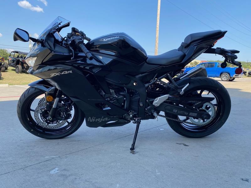 2026 Kawasaki Ninja® ZX™-4R ABS | RideNow Burleson