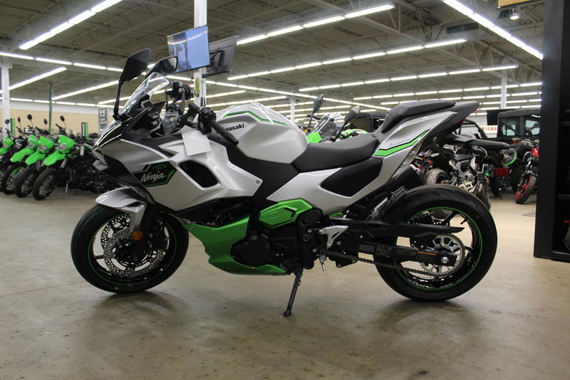 2024 Kawasaki Ninja® 7 Hybrid ABS | Oasis Powersports