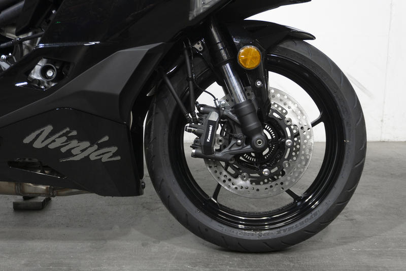 2025 Kawasaki NINJA® ZX™-4R ABS | Vern Eide Motoplex