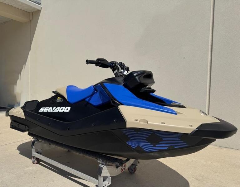 2025 Sea-Doo Spark™ Trixx for 1 Rotax® 900 ACE™ - 90 iBR and Audio