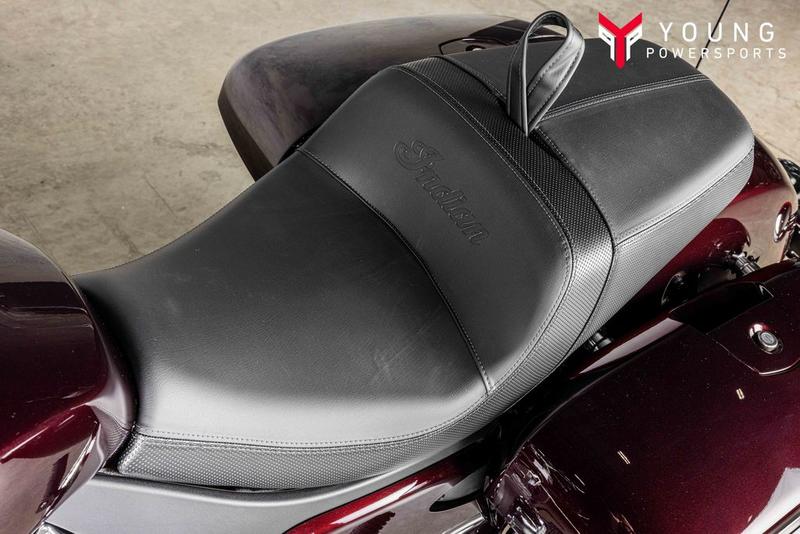 2026 Indian Motorcycle® Challenger® Limited Crimson | Young