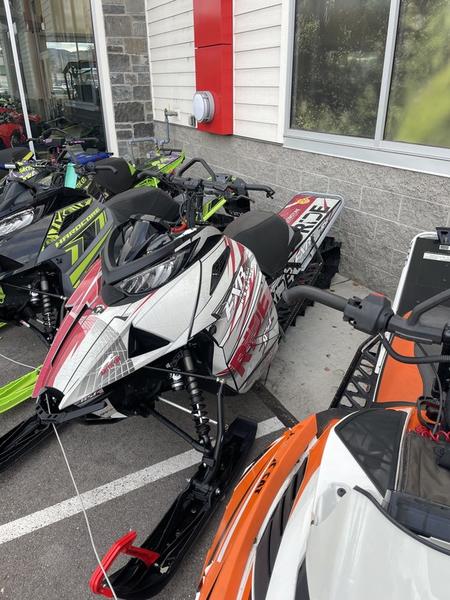 2019 Arctic Cat® M 8000 Mountain Cat 153