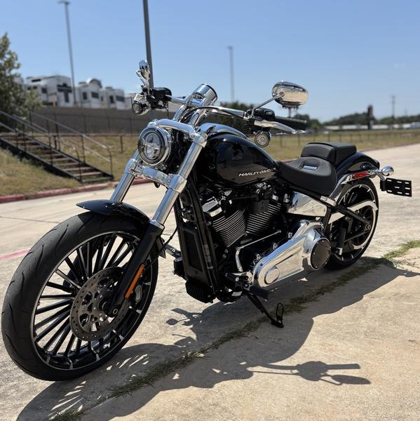 2025 Harley-Davidson® FXBR - Breakout® | Javelina Harley-Davidson®