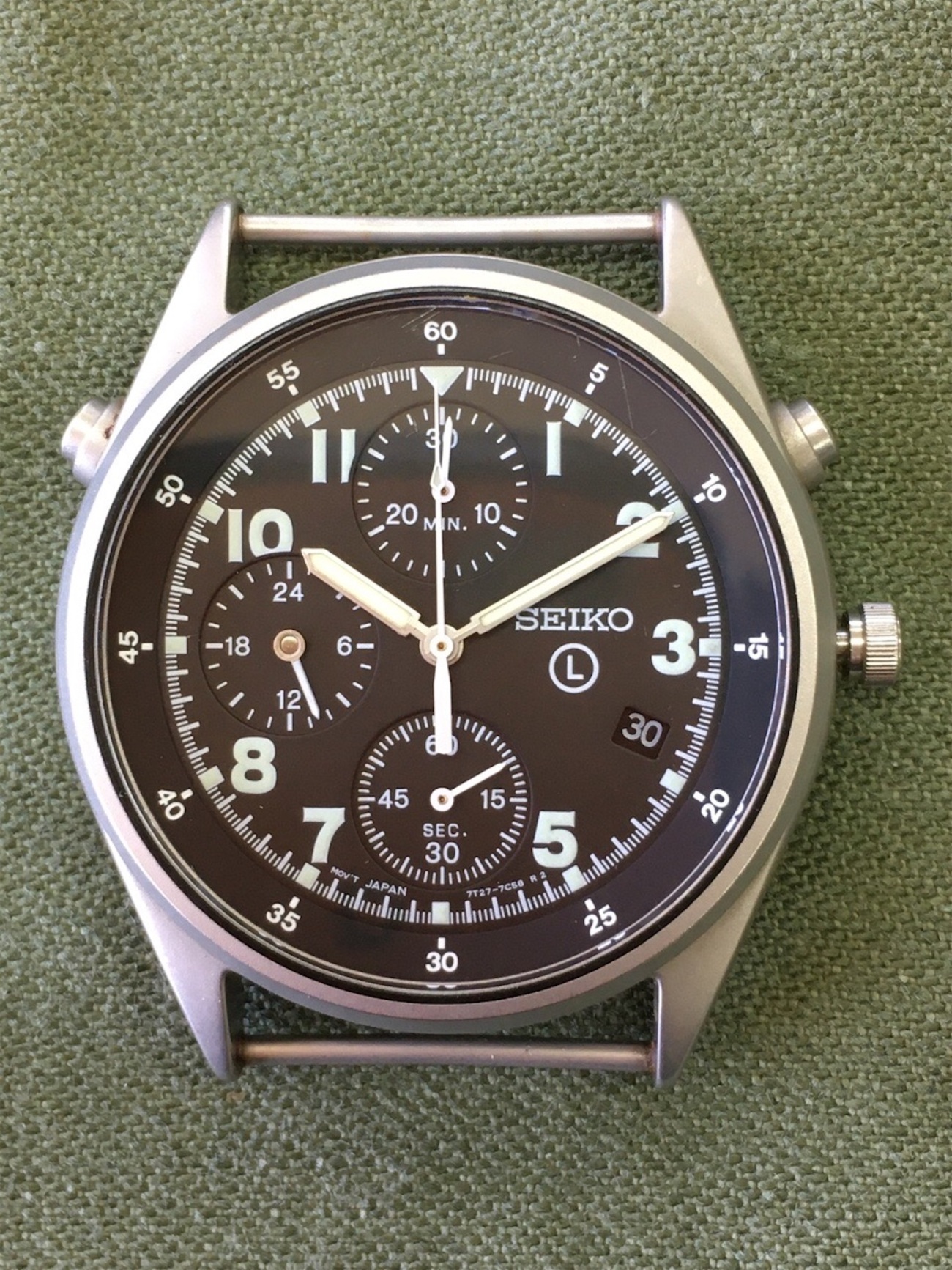 ほぼ官給品です！【イギリス軍装備品】空軍パイロットクロノグラフ