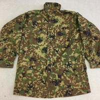 片面が1型迷彩版です！【自衛隊装備品】陸上自衛隊防寒迷彩