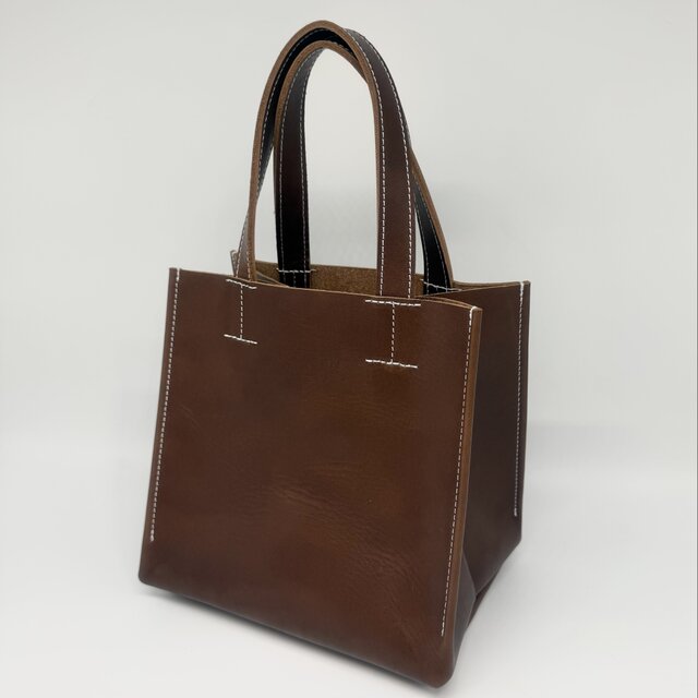 レザースクエアトートバッグ（ハンドメイド／ボックス型／マチ広め