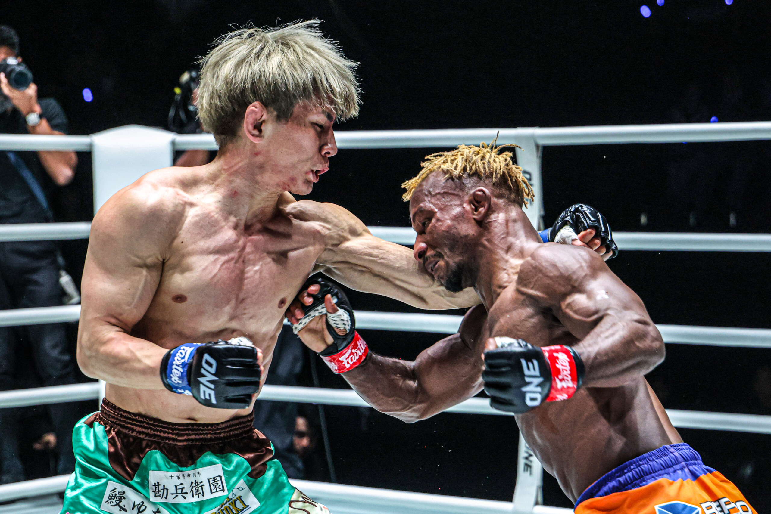 ONE ONE Championship 172 武尊 ロッタン 限定 Tシャツ XL 172武尊 VS