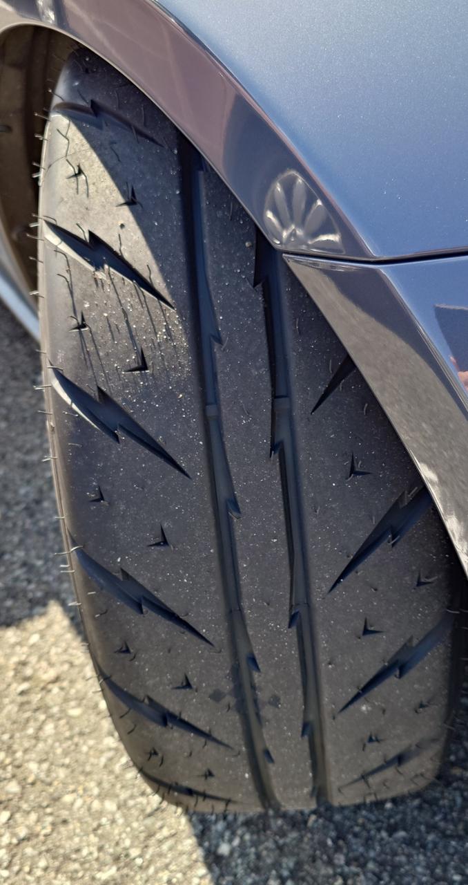 SHIBATIRE / シバタイヤ R23 215/45ZR17 280 のパーツレビュー