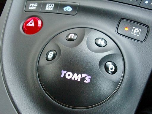 TOM'S シフトポジションスイッチ のパーツレビュー | プリウス(にに